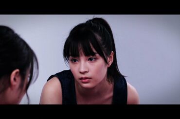 広瀬すず＆アリス、姉妹で真剣バスケ対決　ショーパン、タンクトップで激しくプレー　「広瀬姉妹バスケ対決動画」　#Suzu Hirose　#Alice