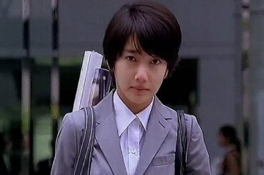 いいなCM　NTT docomo　波瑠　「BOOKストア／新社会人のきみへ」篇