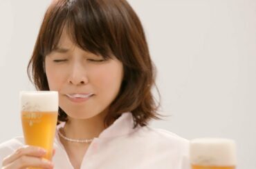 石田ゆり子、唐沢寿明と約20年ぶり共演　飲み姿が可愛い！　キリン一番搾り 糖質ゼロ新CM「後出し」編