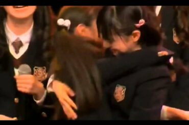 菊地最愛（MOAMETAL) "Moa♡Hug"　Moa Kikuchi