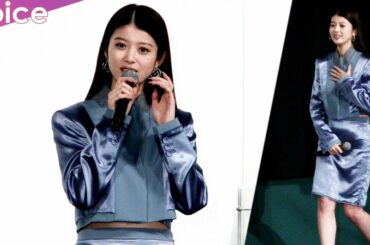 馬場ふみか、美ウエストがほんのちらり　ミディ丈タイトスカートで美脚も