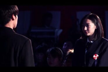 武田玲奈＆葉山奨之が熱いハグ　怪盗ピンキーも熱演　『恋チャ卒業式』公開生ドラマ