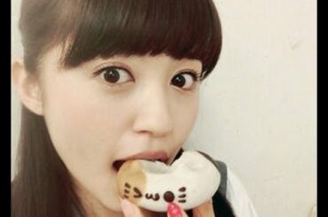 りきゃこの暴力的な食欲を、本人のいないラジオで小宮有紗と鈴木愛奈が話してるシーン