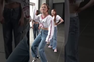 NewJeansのHype Boyを踊るリオちゃん【NiziU RIO ニジュー ニュージーンズ アイドル】#shorts