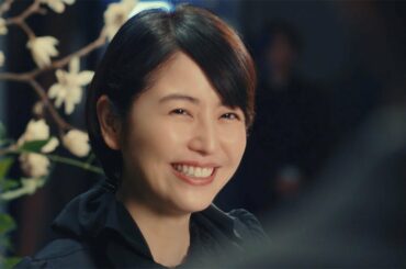 長澤まさみ、休日は競馬場ざんまい!?　見上愛は興味津々　JRA新CM「UMAJO ON AIR」編