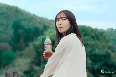 十六茶 CM 「おばあちゃん」編 15秒 新垣結衣 小林聡美