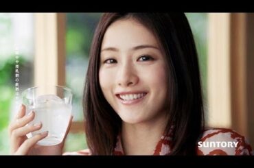 石原さとみ、キュートな“妄想姿”披露　サントリー『ふんわり鏡月』WEB限定スペシャルムービー「すっごい」篇