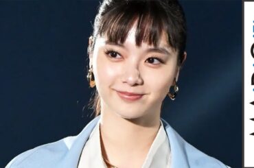 新川優愛、辛口パンツスタイル×爽やかトレンチ　“大人の余裕”感じるスタイリッシュコーデ＜TGC しずおか＞