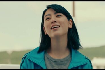 映画『ダンスウィズミー』三吉彩花とムロツヨシ歌唱シーン