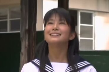 【海と夕陽と彼女の涙　ストロベリーフィールズ 】日本映画2006 ||  (佐津川愛美。谷村美月。芳賀優里亜。東亜優 )