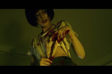 玉城ティナが「クソムシが」と吐き捨てる　伊藤健太郎は体操着をクンクン、半裸で絶叫！　実写映画「惡の華」の特報公開