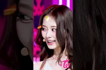 Twice ツウィ流石プロ テープが口に入ってもそのまま続ける / Tzuyu got tape in the mouth but act nothing happened / #Shorts
