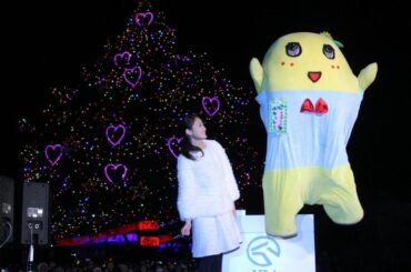 ふなっしー、吉本実憂が点灯式に登場！ 中山競馬場「クリスマスイルミネーション点灯式」1