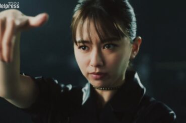 山本舞香、飛び蹴り＆回し蹴り炸裂 華麗なアクション披露「ヒロインメイク」新WEB CM「STRONG RENEWAL篇」