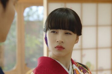 堺雅人、広瀬すずの“冷たい視線に”にタジタジ　広瀬アリスはショックな“変顔”　「チェキ」新CMが公開