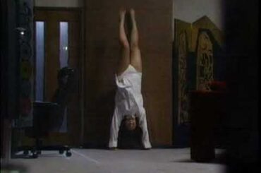 深田恭子　逆立ち