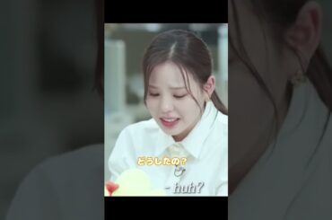 アヤカの無茶ぶりと、マスコットを使ったマコの熱演w【NiziU MAKO AYAKA ニジュー】 #shorts