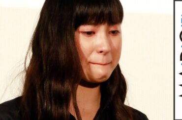 土屋太鳳、監督からの感謝状に涙　“お兄”役の片寄涼太に改めて感謝も　映画「兄に愛されすぎて困ってます」初日舞台あいさつ2