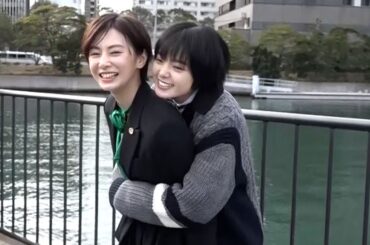 平手友梨奈、北川景子にバックハグ 映画「さんかく窓の外側は夜」メイキング映像