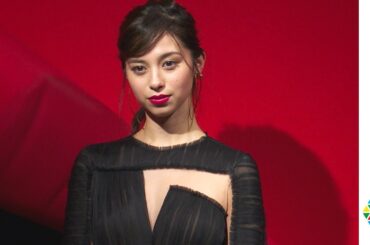 中条あやみ、胸元SEXYシースルードレス&美しき｢赤い唇｣を披露 「真実の唇。」展オープニングレセプション