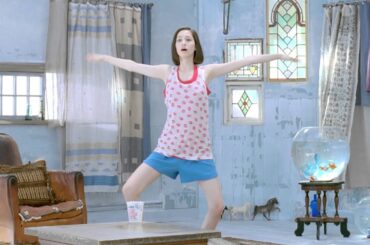 水原希子　キュートでコミカルな踊りを披露 「ICEカップヌードルライト」新ＣＭ「氷入れすぎた」編
