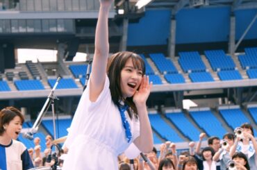 広瀬すず&SHISHAMO、1000人と全力熱唱で大盛り上がり！　ロッテ『爽』新CM「全力合爽部」篇