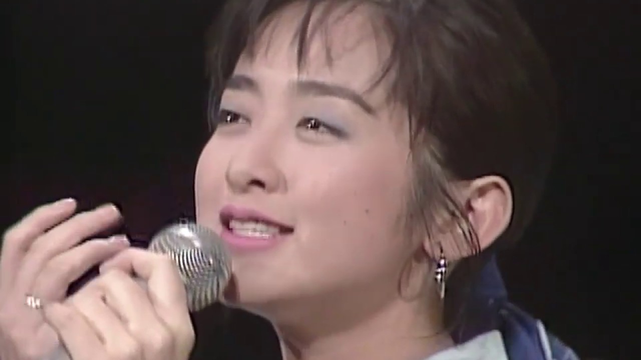 斉藤由貴 夢の中へ（1989） Moe Zine