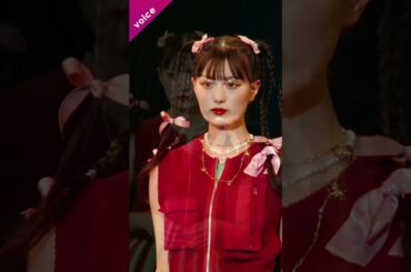 鶴嶋乃愛、こなれレイヤードでオシャレ感満載