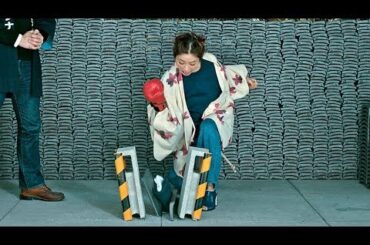 石原さとみ、瓦割りにチャレンジ！