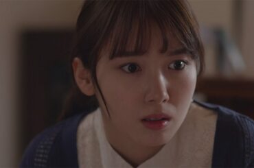 飯豊まりえ、驚がくの表情浮かべる　主演ホラー映画「シライサン」特報が解禁