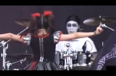 Reading でもやらかした！MOAMETAL VS AOYAMA神 変顔対決 BABYMETAL