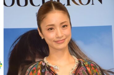 上戸彩、総額2億円超のスネークジュエリーに「恐ろしい」『ブシュロン』セルパンボエム新作コレクション記者発表会