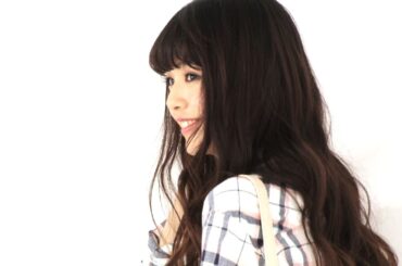 ノンノ５月号　鈴木優華「大学デビュー」着回し撮影に初挑戦