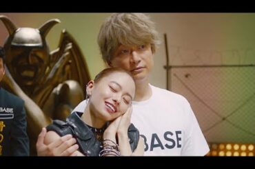 香取慎吾が山本舞香とダンスバトル！新CM『BASE偏見派とBASE利用者の抗争・山本舞香篇』