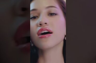 【MAQuillAGE】発色のよい水原希子