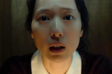 戸田恵梨香、娘・永野芽郁へ衝撃の一言！JUJU主題歌「花」／映画『母性』予告編