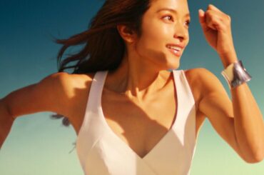 ローラ、健康美際立つ超ミニボトムで全力疾走！　エステティックTBC新CMが公開