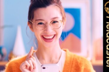 中条あやみ、丸メガネにリラックスした部屋着姿が可愛い！