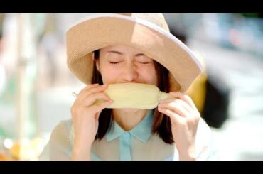 石原さとみ、生のトウモロコシを丸かじり