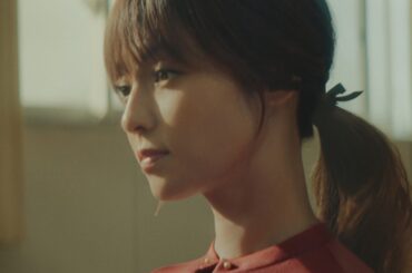 深田恭子、見事なピアノ演奏　楽曲は野田洋次郎の新曲「猫じゃらし」　「午後の紅茶」 新CMが公開