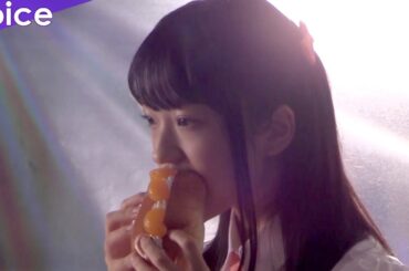 えりぴよ（松村沙友理）推しアイドル舞菜（伊礼姫奈）、パンを頬張るメイキング映像到着！『劇場版 推しが武道館いってくれたら死ぬ』