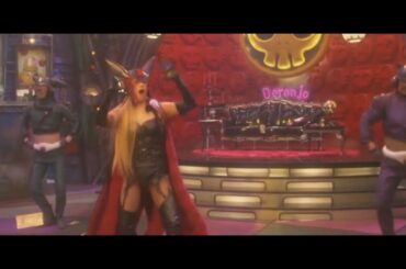 ヤッターマン　深田恭子 ドロンジョ様のセクシー衣装でテーマ曲を歌う