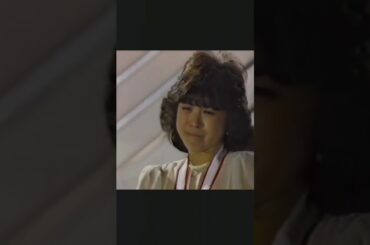 ごめんねDarling   岩崎良美    嘘泣き!?   いや、これが彼女の泣き方。 自分のこと以上に嬉しくて思わず泣き出してしまう友達思いな聖子ちゃん