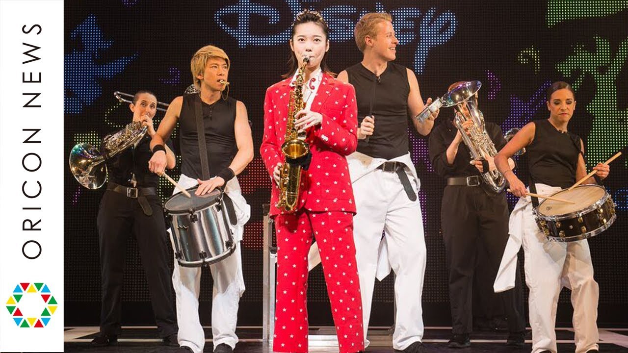 島崎遥香、サックスでディズニーソングを生披露 報道陣の無茶ぶりに”神対応” 『ブラスト!:ミュージック・オブ・ディズニー』 島崎遥香、サックスでディズニーソングを生披露 報道陣の無茶ぶりに"神対応” 『ブラスト!:ミュージック・オブ・ディズニー』