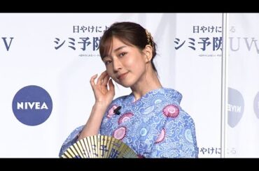 田中みな実、美うなじ＆ウインクを披露（CM発表会 ニベアUV／田中みな実 ガンバレルーヤ）