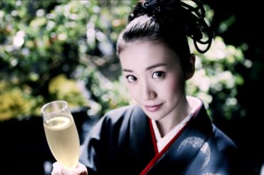 大島優子、着物姿で艶めいた表情も　今度は「ウメッシュ」イメージキャラに　チョーヤ「ウメッシュ」新CM「本格」編　CM、メーキング映像