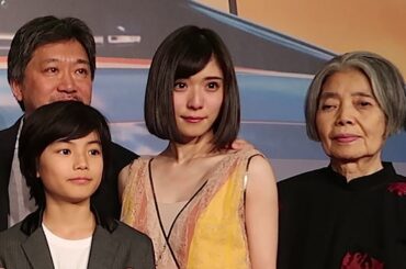 「万引き家族」で是枝監督作に初出演の松岡茉優、カンヌで語る