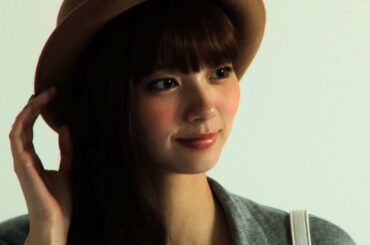 ノンノ１０月号　新川優愛“スライド着回し”撮影をのぞき見