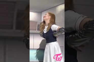 Twice Dahyun-Bot ダヒョンロボット可愛い / Dahyun Robot is cute #Shorts