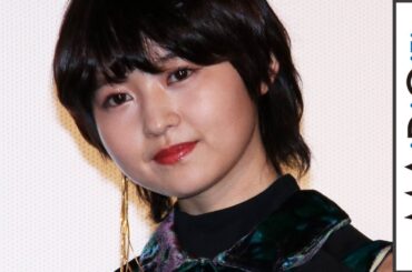 元乃木坂46・伊藤万理華、浜辺美波の“居眠り”を目撃！　「映画 賭ケグルイ」大ヒット御礼舞台あいさつ